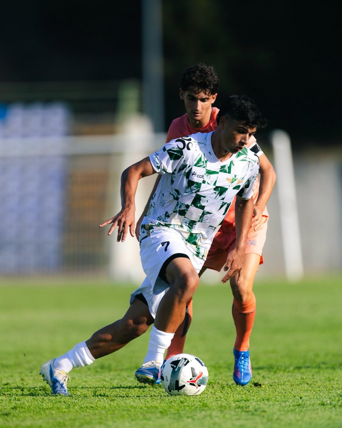 Afonso Dias surprises with victory in Braga