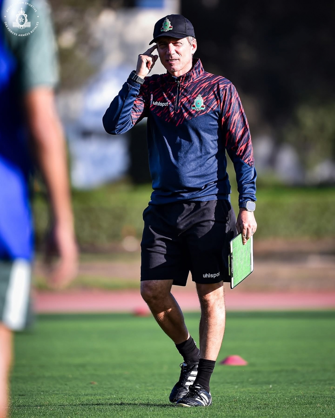 Alexandre Santos lidera Liga marroquina 