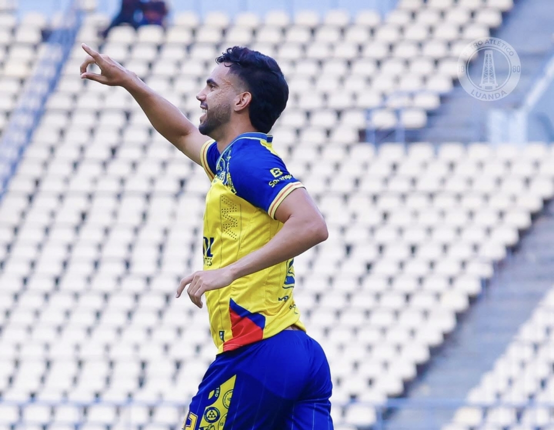 Tiago Reis e Benny bisam na goleada do Petro no d�rbi 