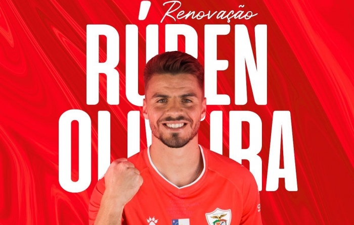 Rúben Oliveira renova pelo Santa Clara até 2024